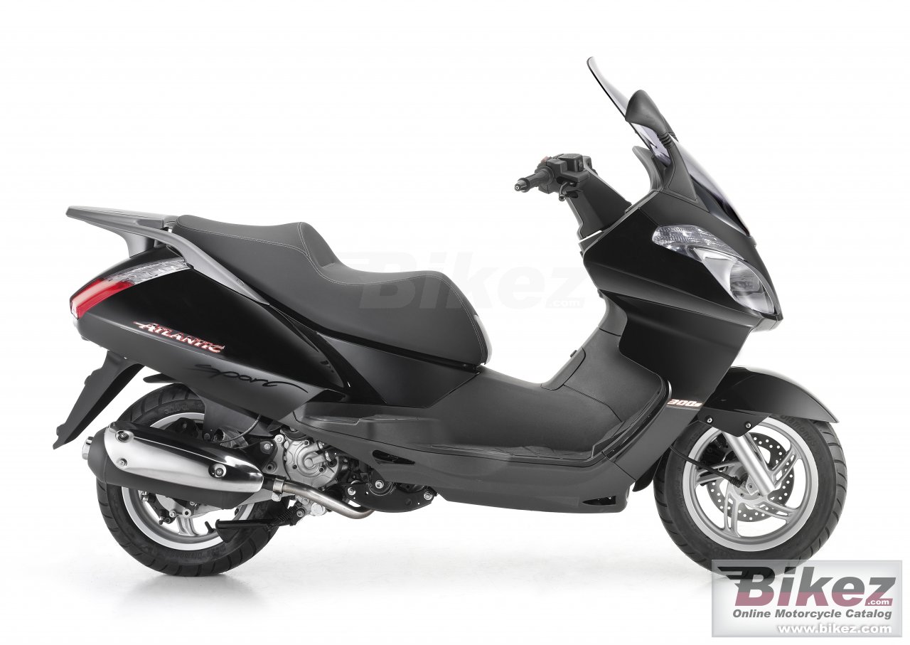 Big Aprilia atlantic 300 picture and wallpaper from Bikez.com